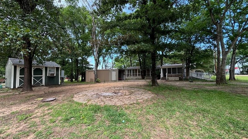 106 Tejas, Quitman TX 75783 - Photo 2