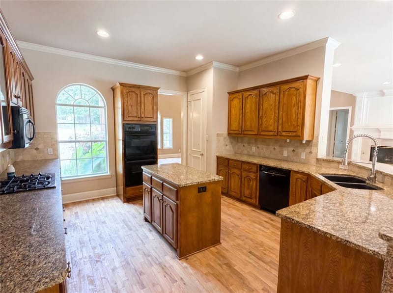 2533 Vista Creek Court, Garland TX 75044 - Photo 7