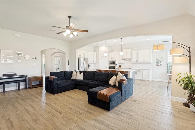 12701 Whispering Wind Drive, Godley TX 76044 - Photo 6