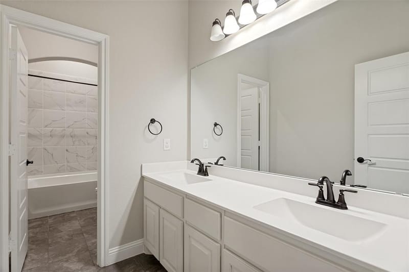 12701 Whispering Wind Drive, Godley TX 76044 - Photo 24
