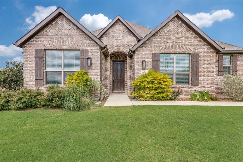 12701 Whispering Wind Drive, Godley TX 76044 - Photo 37