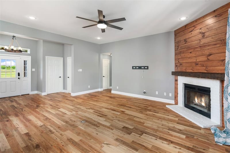 1019 Vaughan Lane, Tioga TX 76271 - Photo 18
