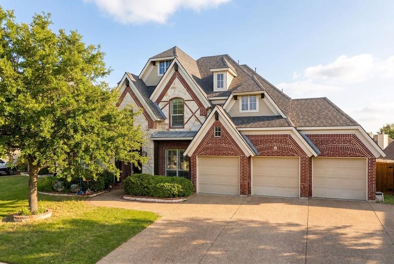 7036 Flamencia, Grand Prairie TX 75054 - Photo 2