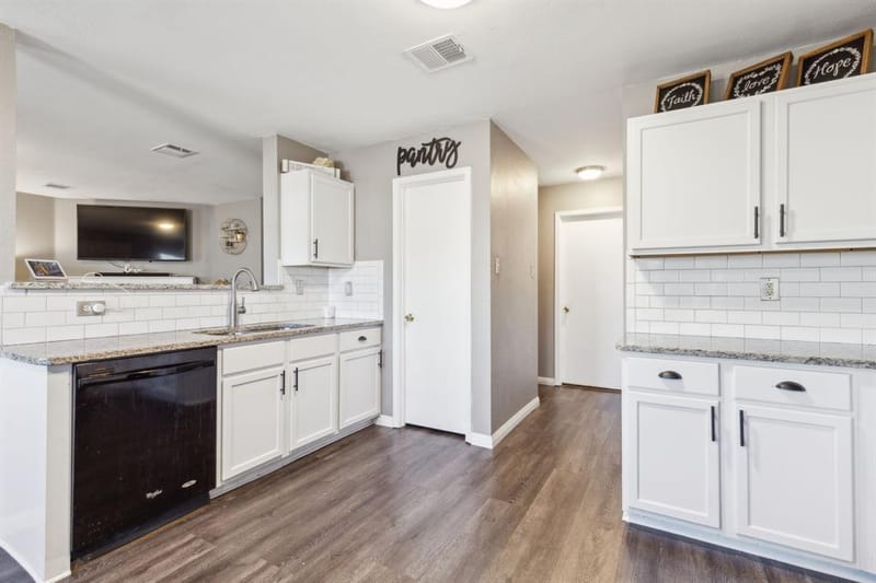943 Carthage Way, Arlington TX 76017 - Photo 9