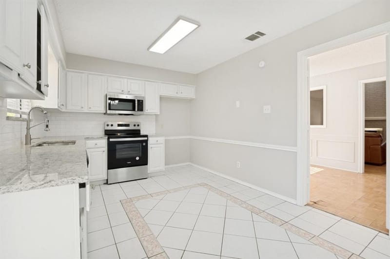 2013 Arles Lane, Carrollton TX 75007 - Photo 6