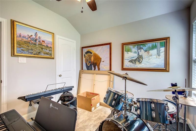 6405 Graceland Drive, Greenville TX 75402 - Photo 20