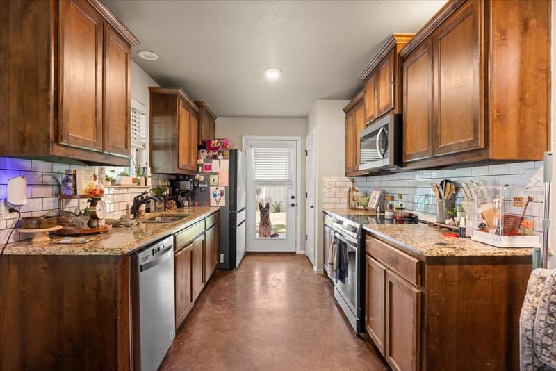 403 W 5th Street, Tolar TX 76476 - Photo 22