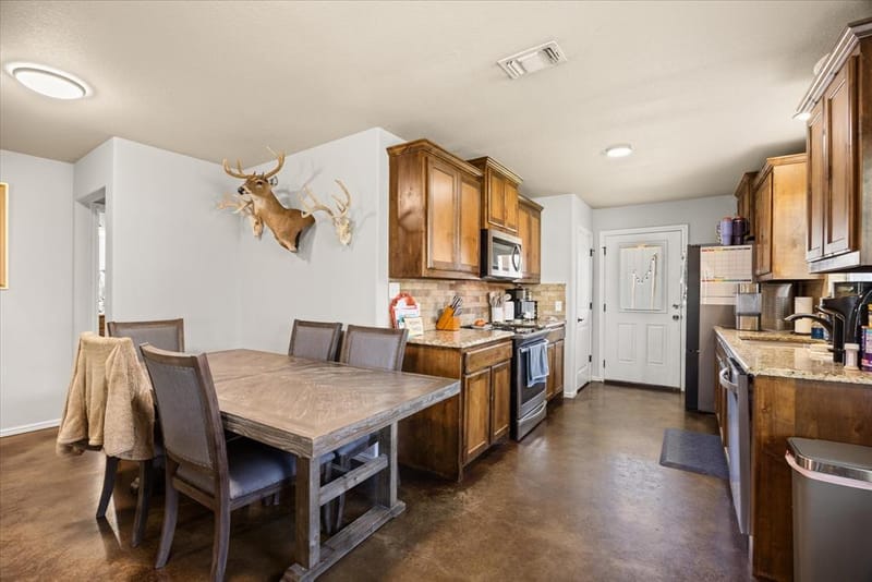 403 W 5th Street, Tolar TX 76476 - Photo 9