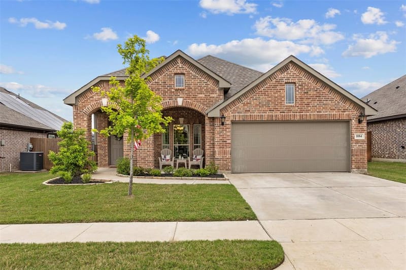 1084 Imperial Eagle Road, Alvarado TX 76009 - Photo 2