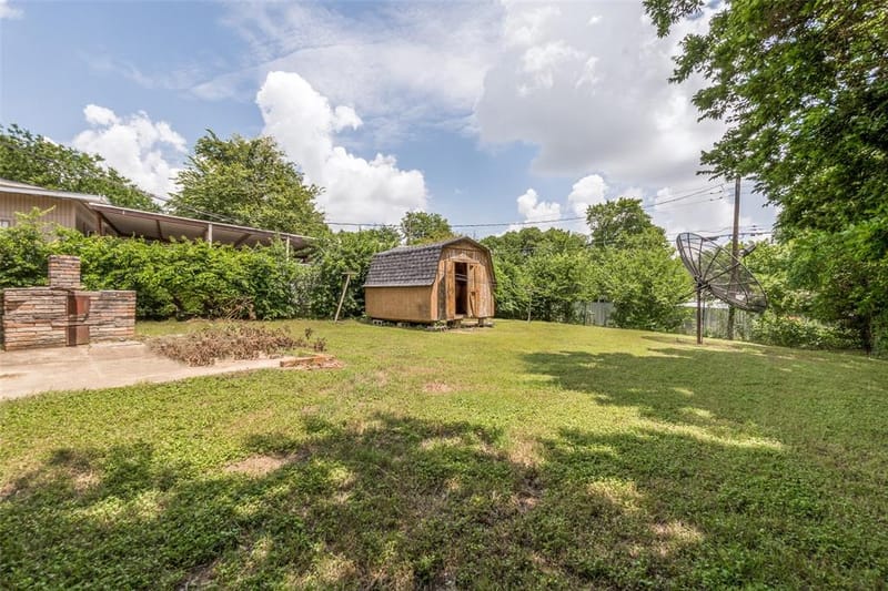 1112 E Ann Arbor Avenue, Dallas TX 75216 - Photo 23