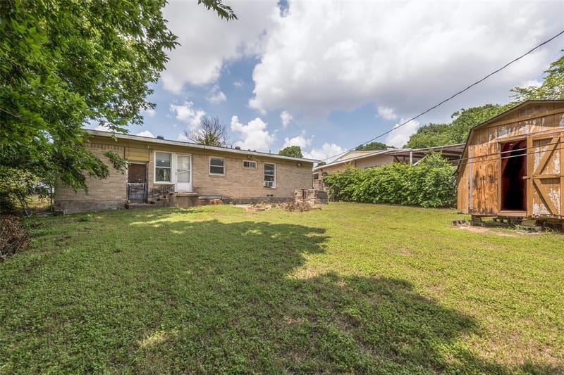 1112 E Ann Arbor Avenue, Dallas TX 75216 - Photo 24