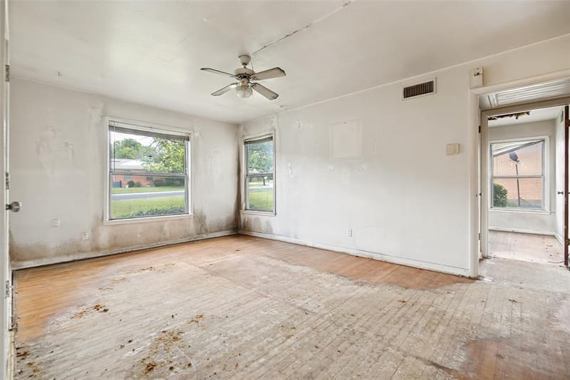 1112 E Ann Arbor Avenue, Dallas TX 75216 - Photo 8