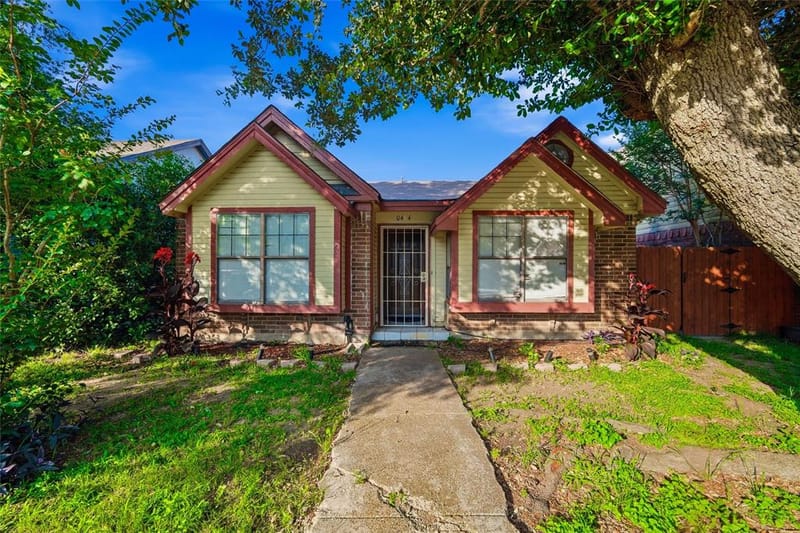 10464 Woodleaf Drive, Dallas TX 75227 - Photo 2