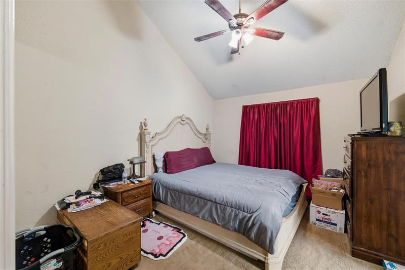 10464 Woodleaf Drive, Dallas TX 75227 - Photo 11