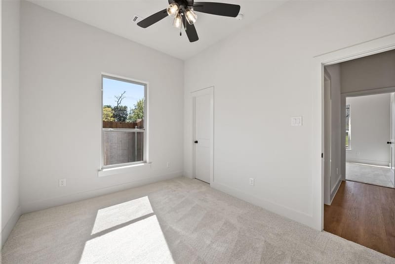 902 Boston Lane, River Oaks TX 76114 - Photo 6