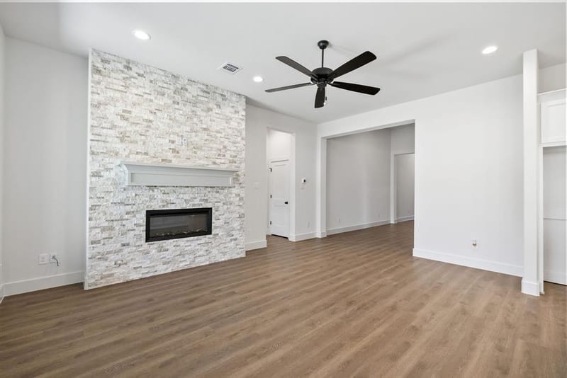 902 Boston Lane, River Oaks TX 76114 - Photo 17