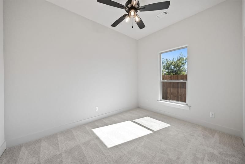 902 Boston Lane, River Oaks TX 76114 - Photo 5