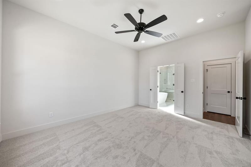 902 Boston Lane, River Oaks TX 76114 - Photo 30