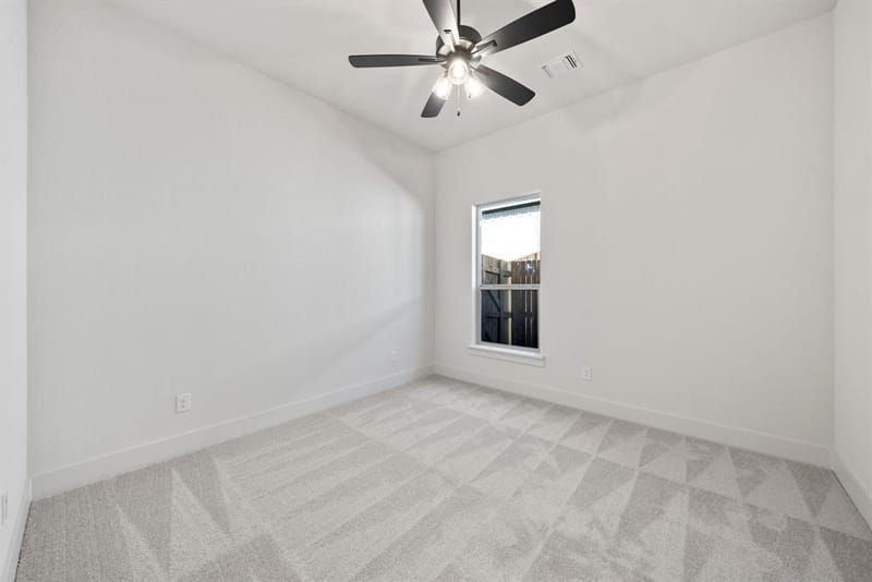 902 Boston Lane, River Oaks TX 76114 - Photo 10