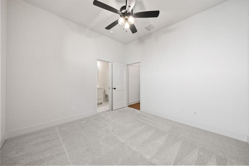 902 Boston Lane, River Oaks TX 76114 - Photo 11