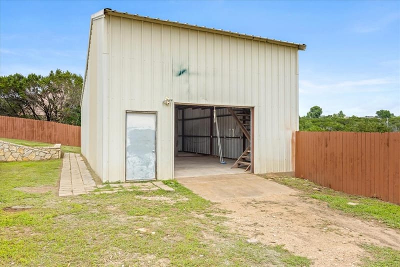 1704 Texas Drive, Glen Rose TX 76043 - Photo 31