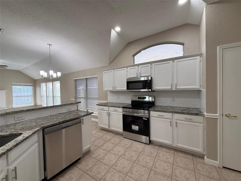 6824 Amberdale Drive, Fort Worth TX 76137 - Photo 7