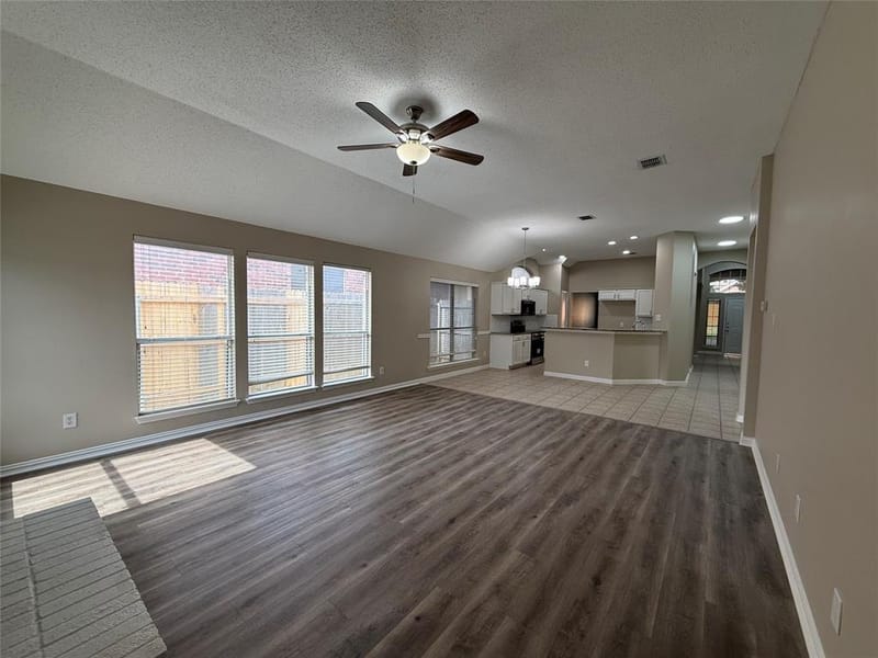 6824 Amberdale Drive, Fort Worth TX 76137 - Photo 18