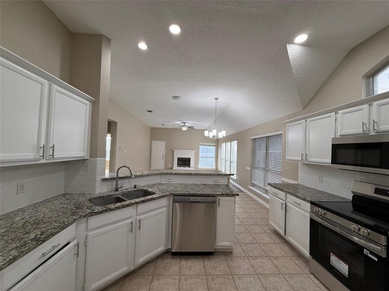 6824 Amberdale Drive, Fort Worth TX 76137 - Photo 8