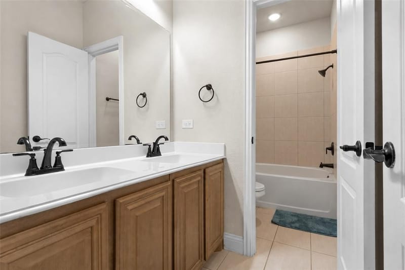 460 Country Meadows Boulevard, Waxahachie TX 75165 - Photo 27
