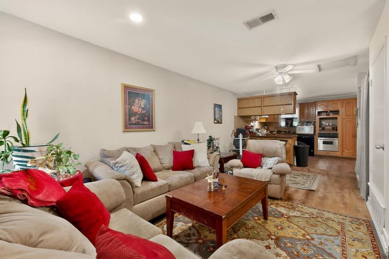 12207 Queen Drive, Balch Springs TX 75180 - Photo 8