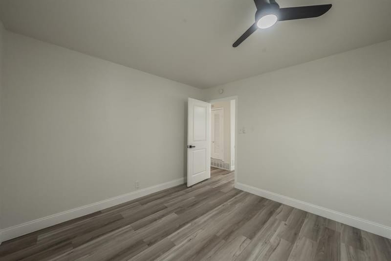 828 Glenda Drive, Bedford TX 76022 - Photo 17