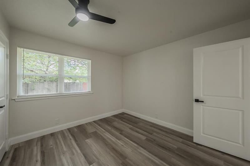 828 Glenda Drive, Bedford TX 76022 - Photo 16