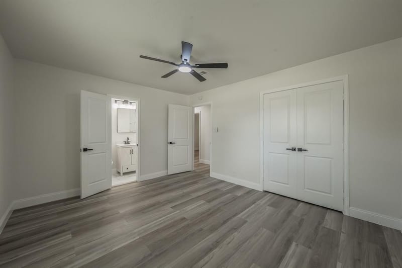 828 Glenda Drive, Bedford TX 76022 - Photo 32