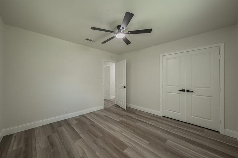 828 Glenda Drive, Bedford TX 76022 - Photo 28