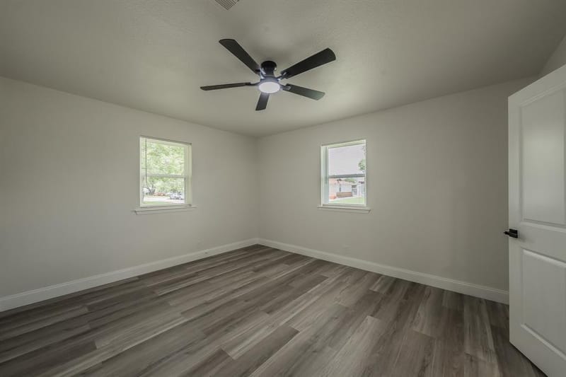 828 Glenda Drive, Bedford TX 76022 - Photo 30