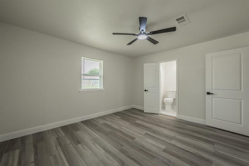 828 Glenda Drive, Bedford TX 76022 - Photo 33