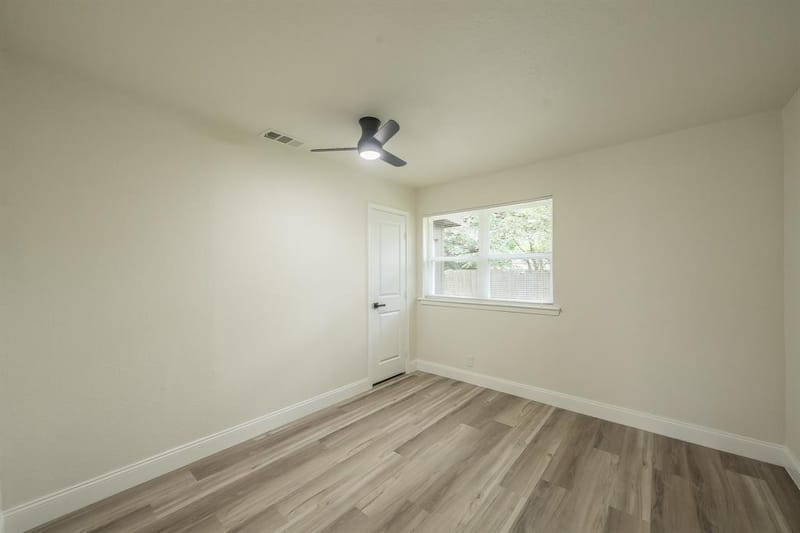 828 Glenda Drive, Bedford TX 76022 - Photo 15