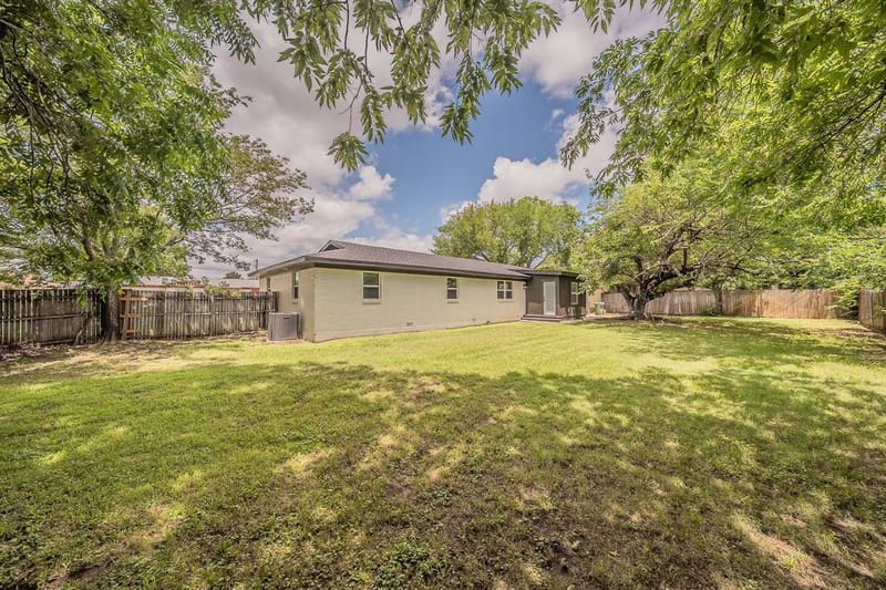 828 Glenda Drive, Bedford TX 76022 - Photo 40