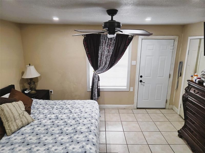 13973 Bee Street, Farmers Branch TX 75234 - Photo 7