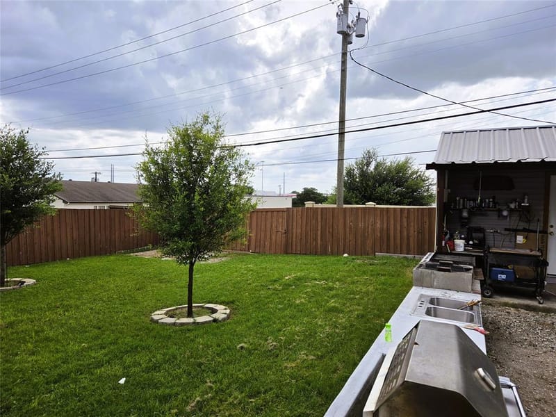 13973 Bee Street, Farmers Branch TX 75234 - Photo 24