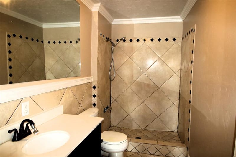 13973 Bee Street, Farmers Branch TX 75234 - Photo 34