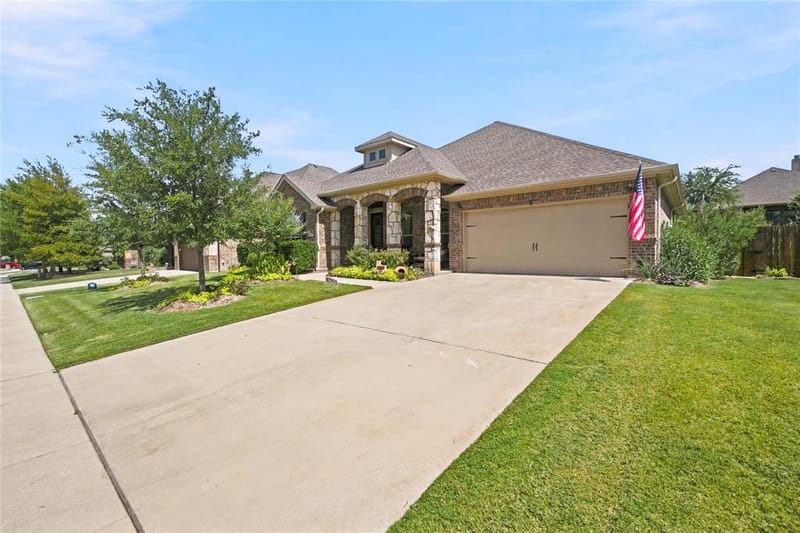 230 Double Creek Drive, Midlothian TX 76065 - Photo 2