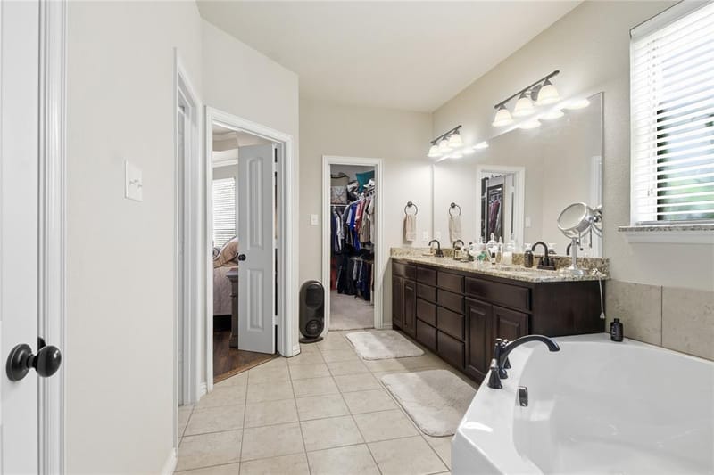 230 Double Creek Drive, Midlothian TX 76065 - Photo 17