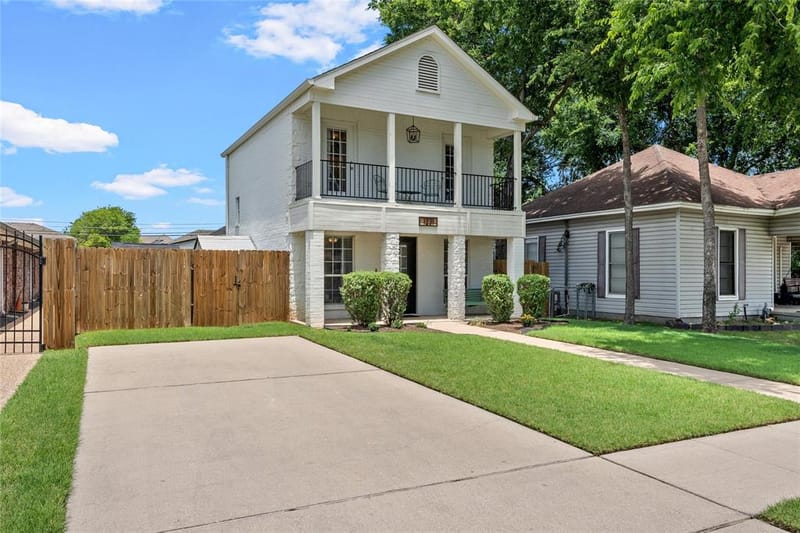1231 Bagby Avenue, Waco TX 76706 - Photo 4
