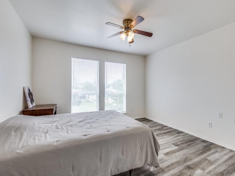 6701 Kinross Drive, Arlington TX 76002 - Photo 9
