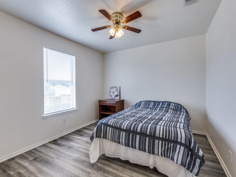 6701 Kinross Drive, Arlington TX 76002 - Photo 10