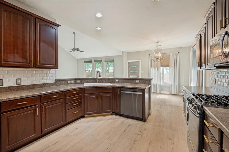 3809 Pitchstone Drive, McKinney TX 75070 - Photo 14