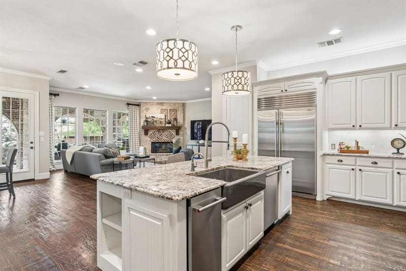 2601 Sir Castor Court, Lewisville TX 75056