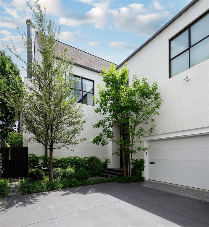 3511 Springbrook Street, Dallas TX 75205 - Photo 2