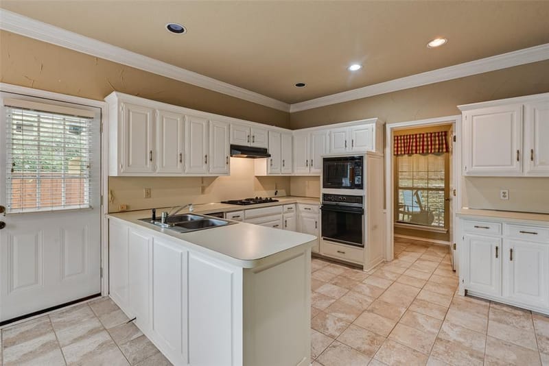 2314 Club Oaks Court, McKinney TX 75072 - Photo 11